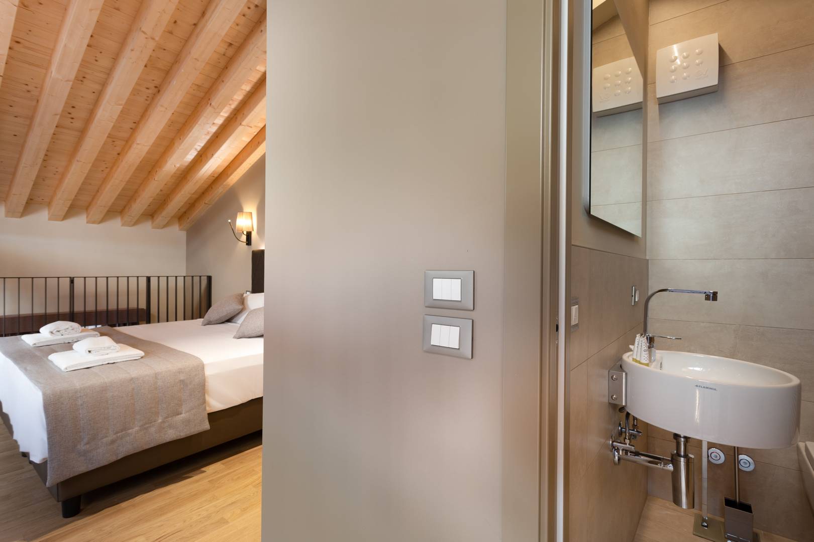 THE EXCLUSIVE 38