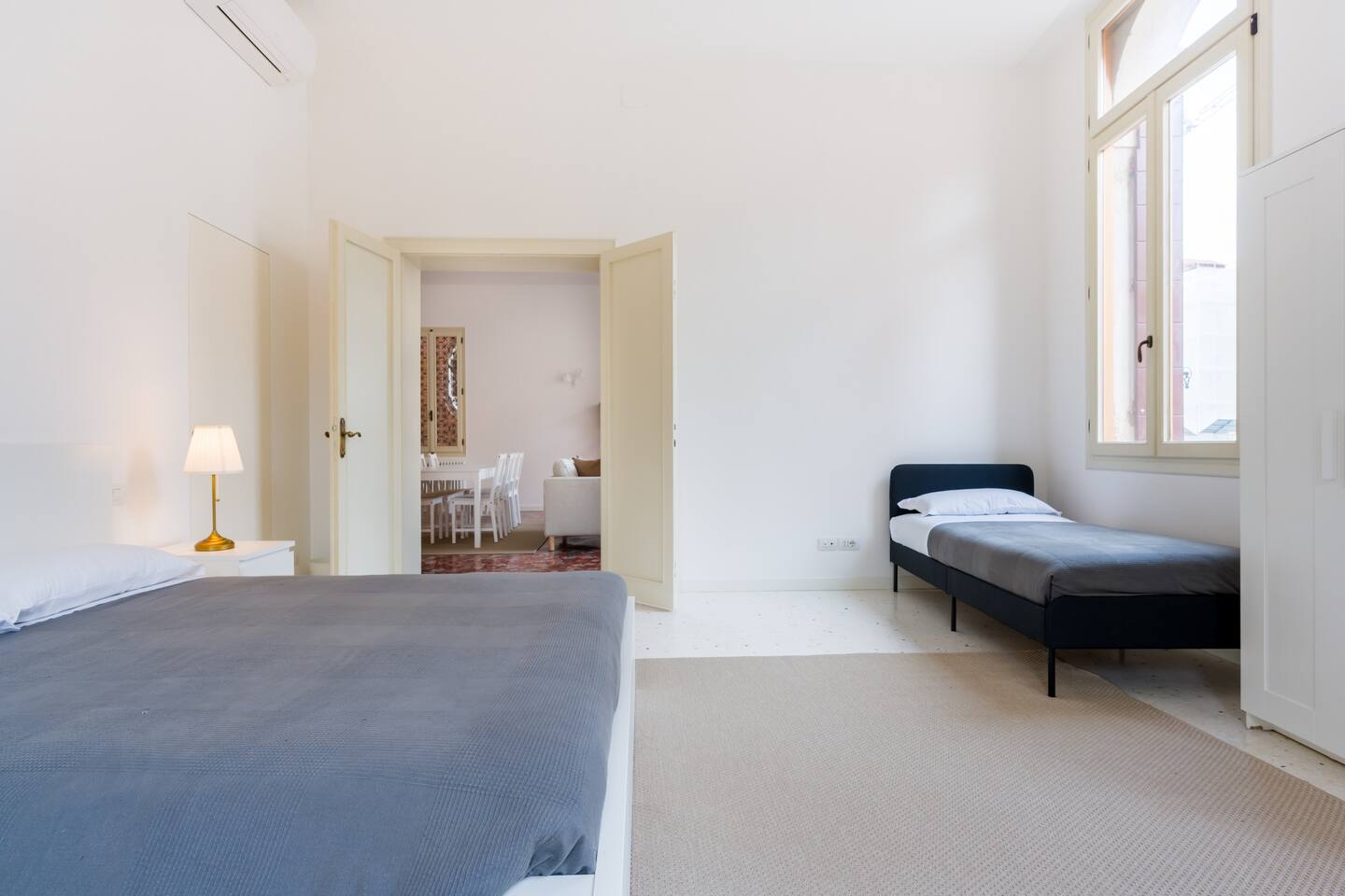 Triple room